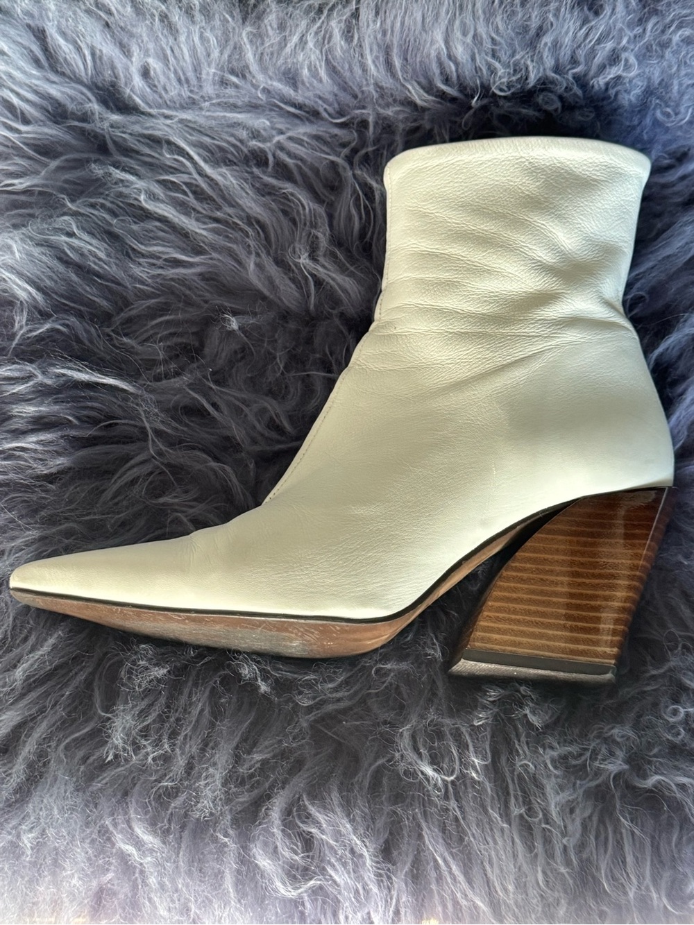 L'INTERVALLE Cream Leather Pointed Ankle Boot with Stacked Heel